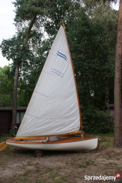 Żaglówka klasy Finn Sport i Wypoczynek Poznań