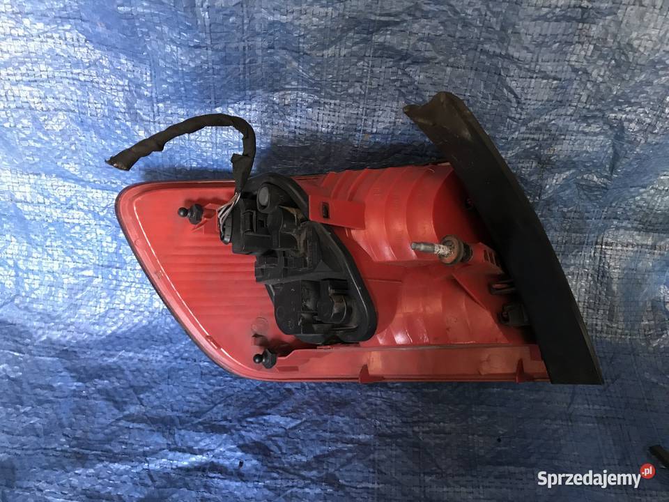 A6 C6 KOMBI LAMPA Lewa Prawa Tył Tylna W Błotnik Bolesławiec sprzedam