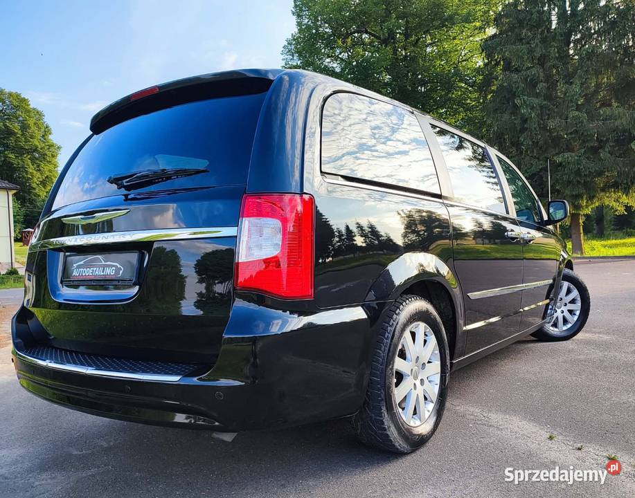 Ładny nie zgnity Chrysler Town Country 36v6 CD Domaradz
