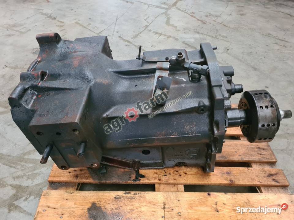 Skrzynia biegów Agrotron 61504 2093319026 Skrzynia biegów Byków