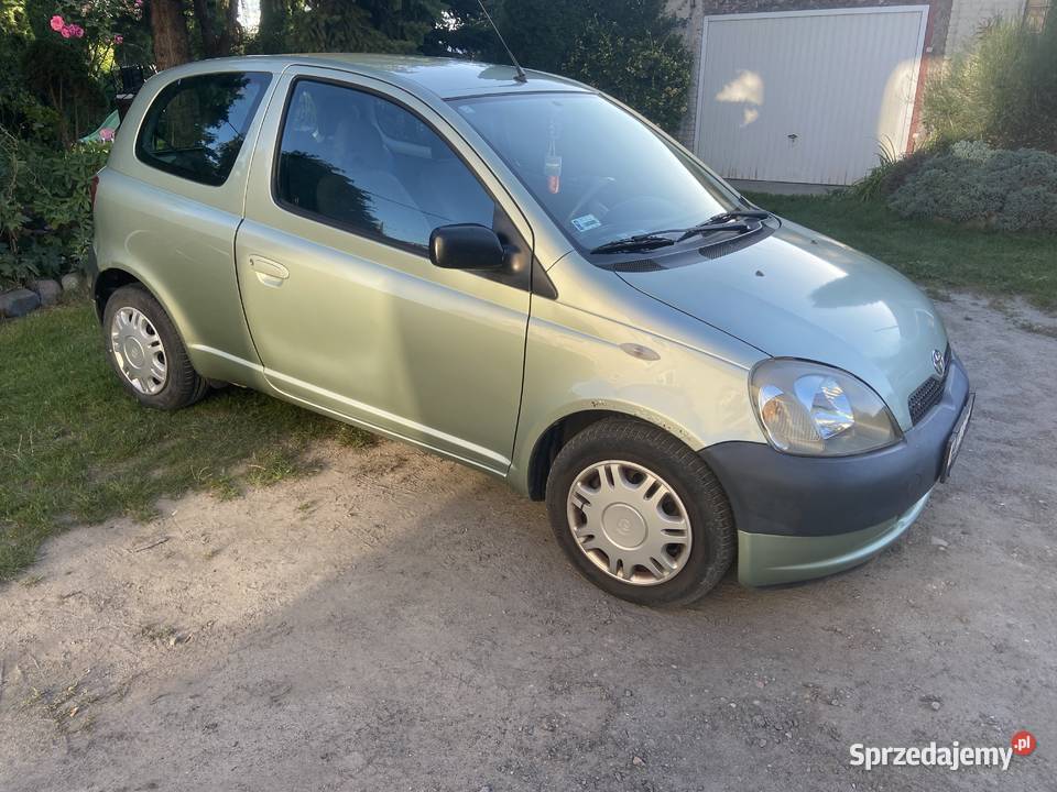 Toyota Yaris 10 benzyna 2002 na części do manualna Duchnice