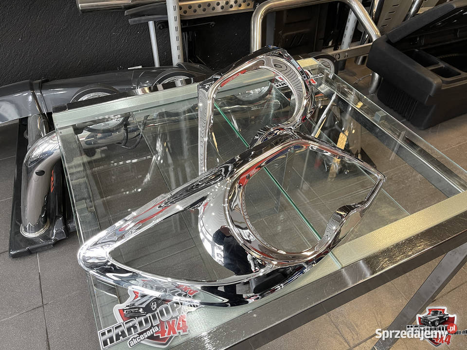 Nakładki ochronne na lampy przednie Toyota Hilux terenowe Części Pasłęk
