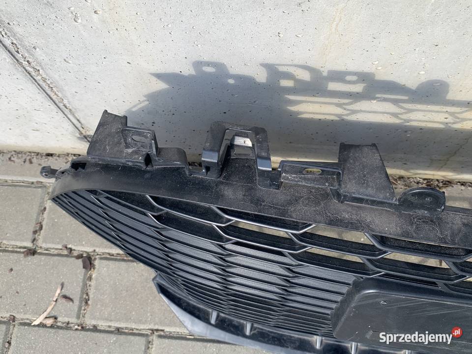 TOYOTA COROLLA 19 KRATKA ZDERZAK GRILL PRZÓD sprzedam