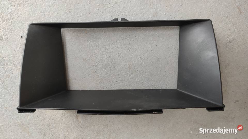 Ramka wyświetlacza Opel Astra H Rudnik