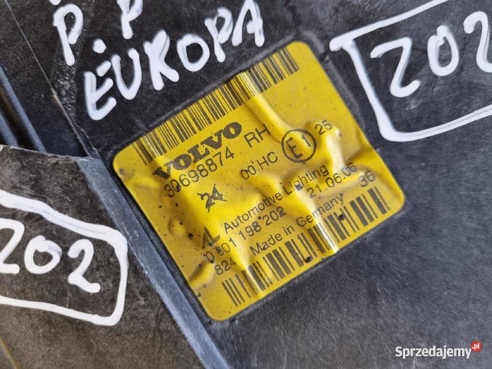 LAMPA PRAWA Volvo V50 S40 II PRZEDNIA prawy Części samochodowe Rudka