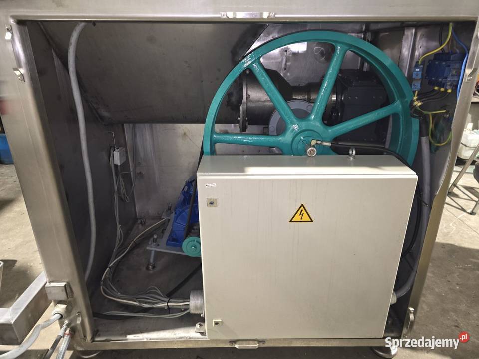 Wilk Laska WW 160 1 z załadunkiem produkcja Niedźwiedź