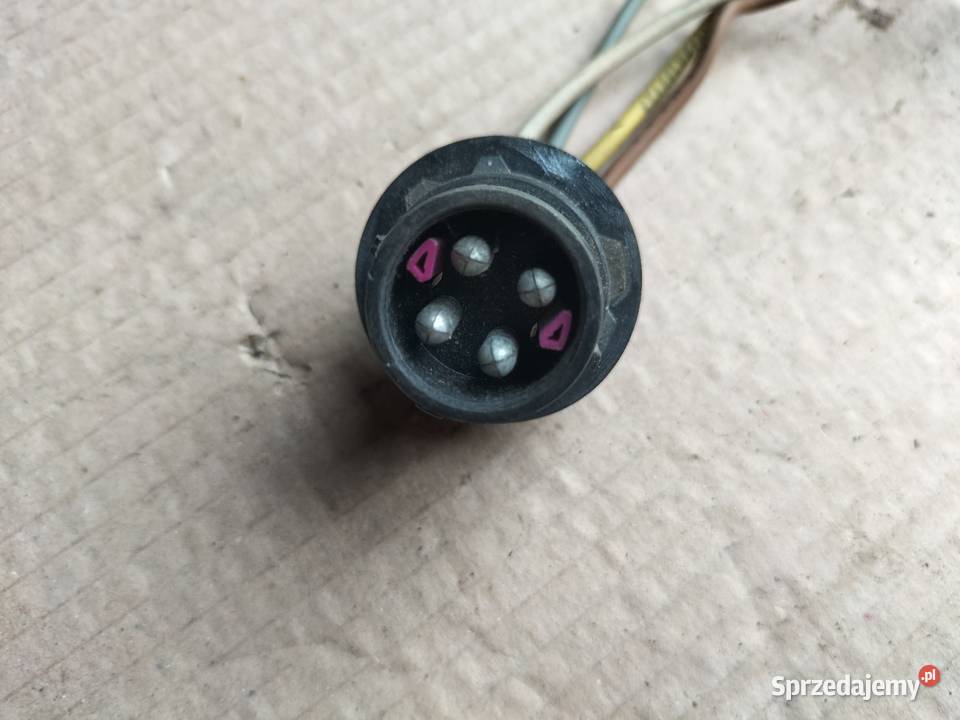 AUDI 80B4 80 B4 WTYCZKA KOSTKA WIĄZKA LAMPY Pozostałe Pozostałe Kamień-Kolonia