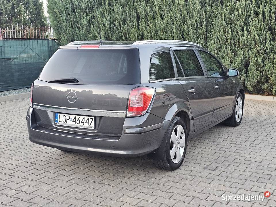 Opel Astra 18Benzyna LPG 2009r wersja COSMO Astra Poniatowa