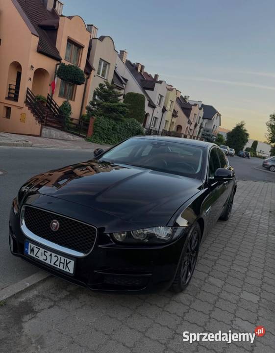 Jaguar XE nieuszkodzony Płock