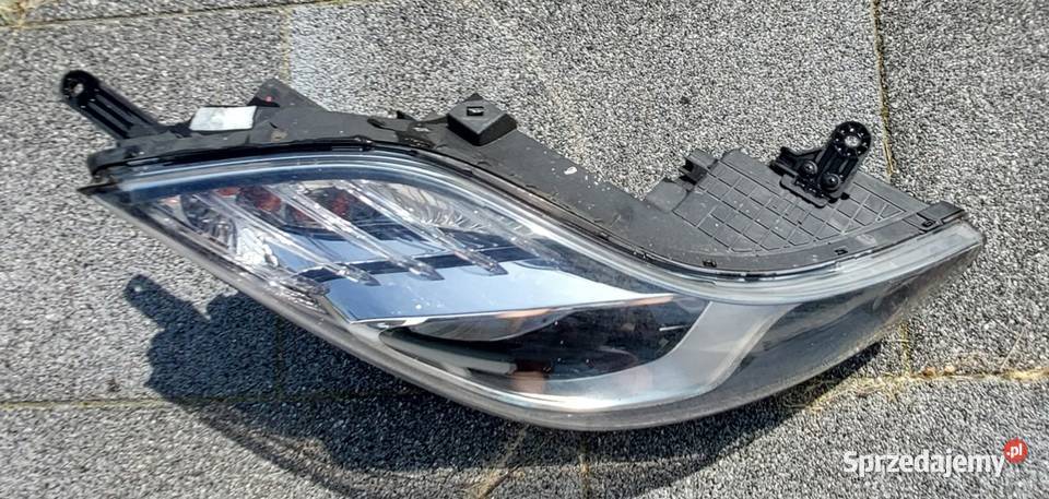 Hyundai IX20 2009 2010 2011 lampa przód prawa Byków
