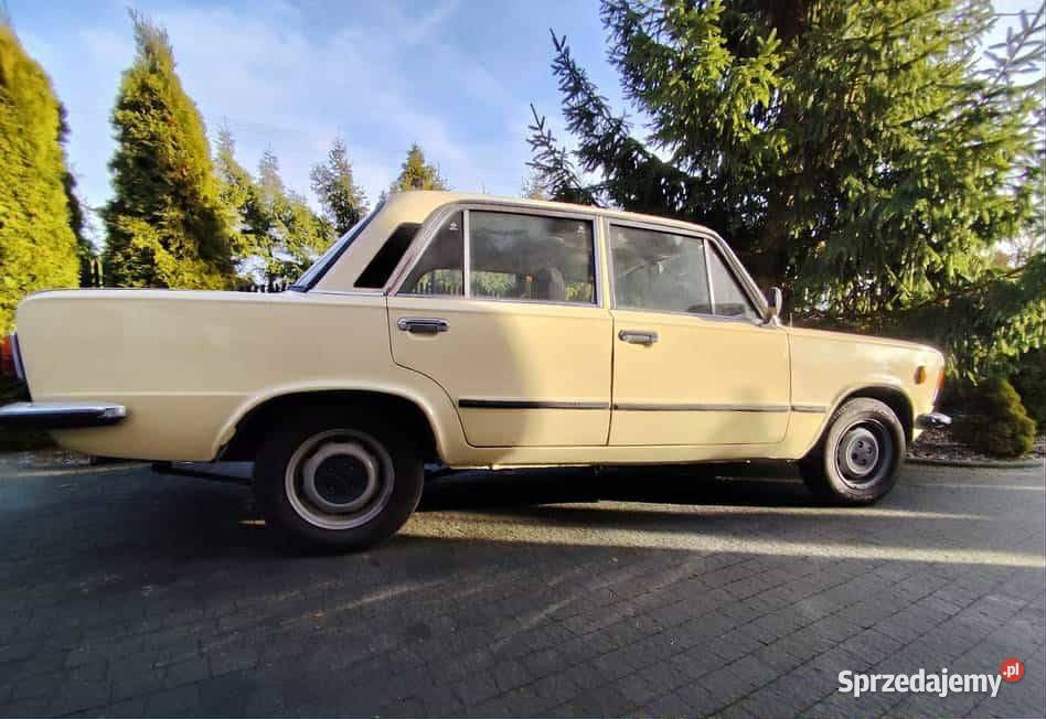 Fiat 125p retro do ślubu Tarnów i