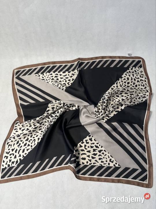 Apaszka print pantera 100 wiskoza wiosna lato Niebieszczany