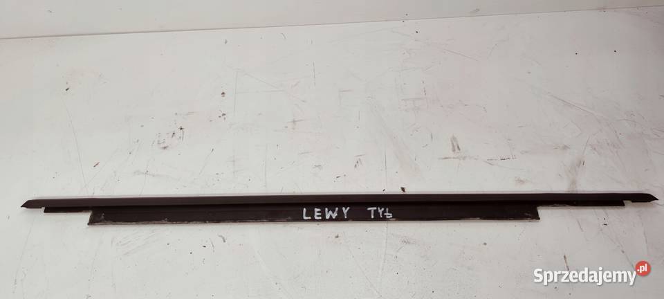 LISTWA DRZWI LEWY TYŁ MAT AUDI Q5 8R 8R0839477C śląskie Przystajń