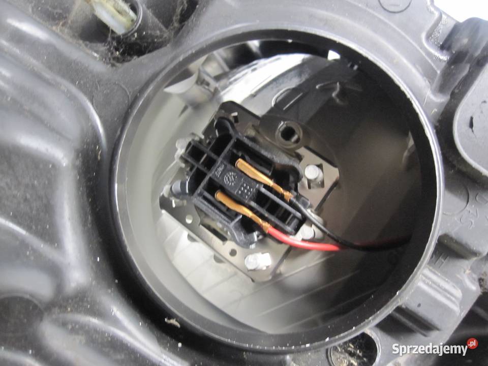 PEUGEOT 3008 I 12r lampa prawy przód 9685472680 Kielce