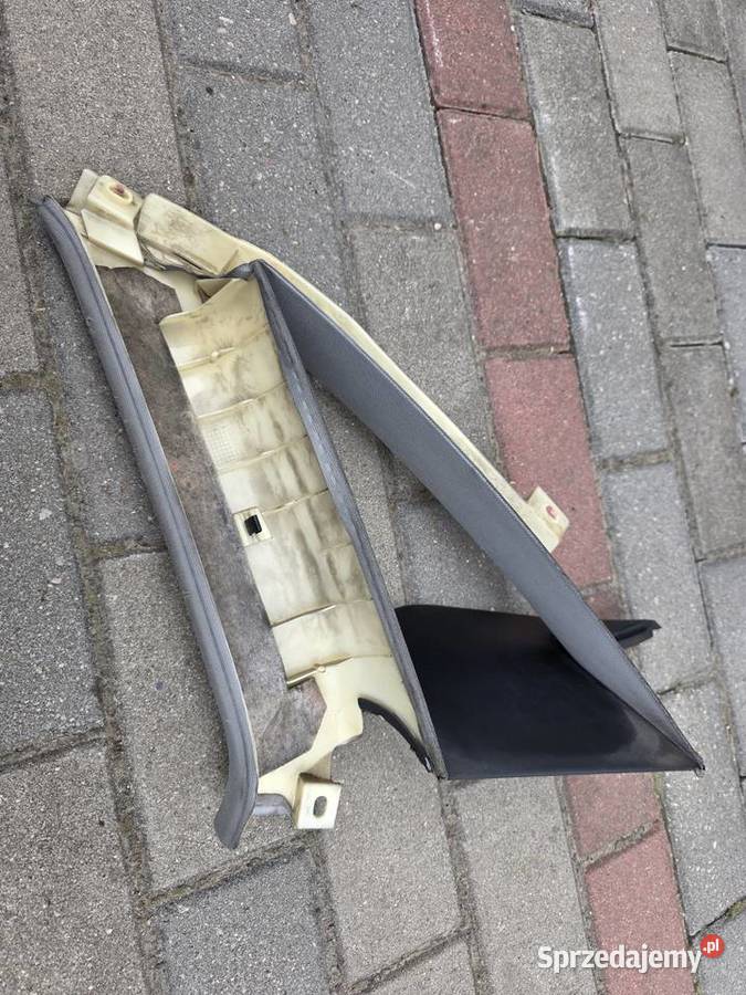 Listwa słupka Lewy tył A4B6 sedan 8E5867287 Iława sprzedam