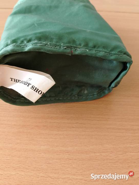 KOSMETYCZKA zielona Body Shop woreczek na Złotniki