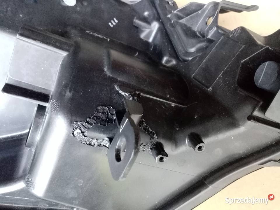 Toyota aygo x lampa lewy przód Rok produkcji 2022