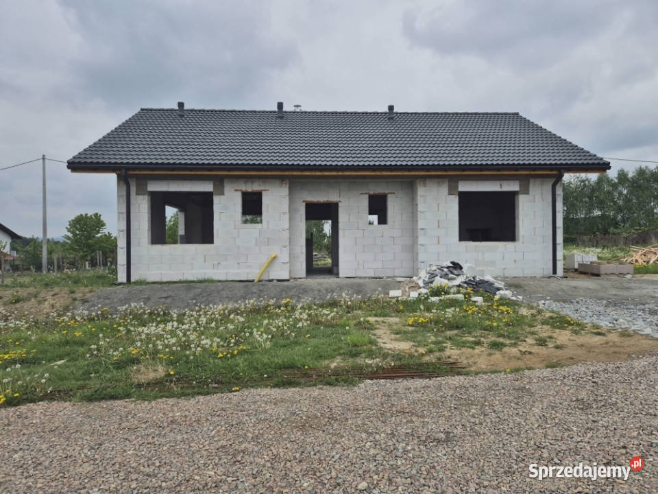 Nowoczesny dom parterowy 97 m z pompą ciepła i Frydrychowice