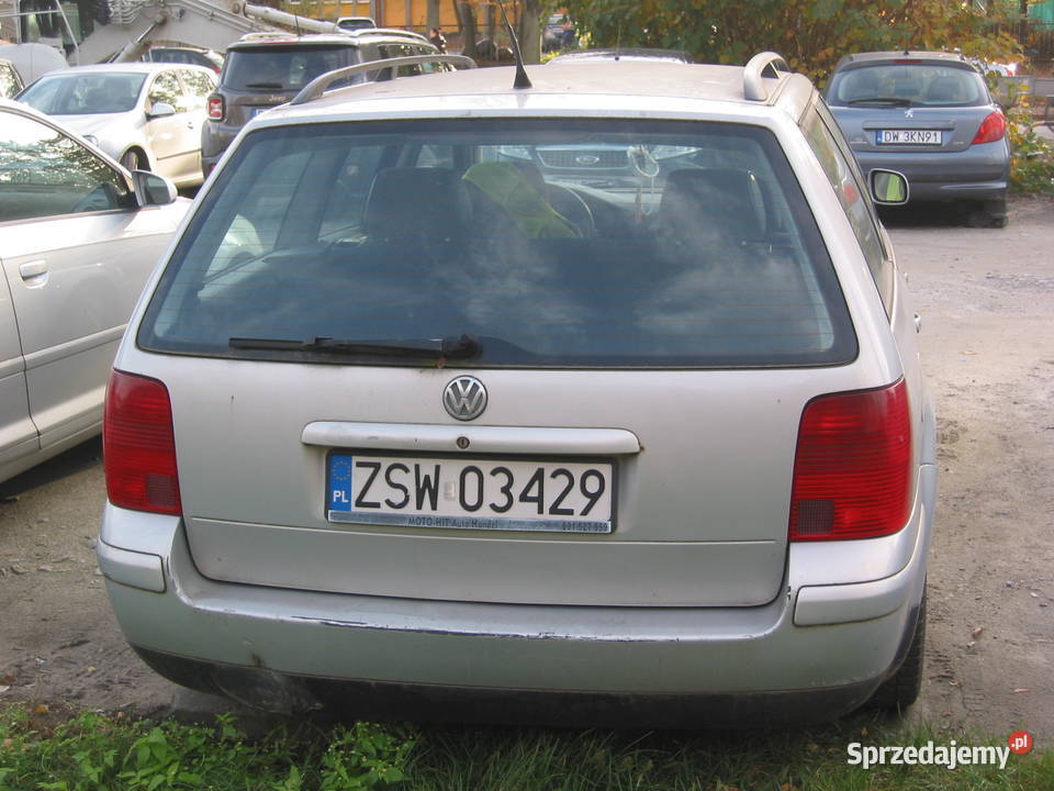 WROCŁAW VW Passat diesel 25 Kombi 2000r waźne