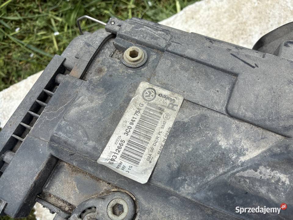 Lampa Prawa Przód Volkswagen Passat B6 Bi Xsenon Wisznice