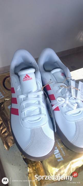 Buty sportowe Adidas 38 23 nowe sprzedam