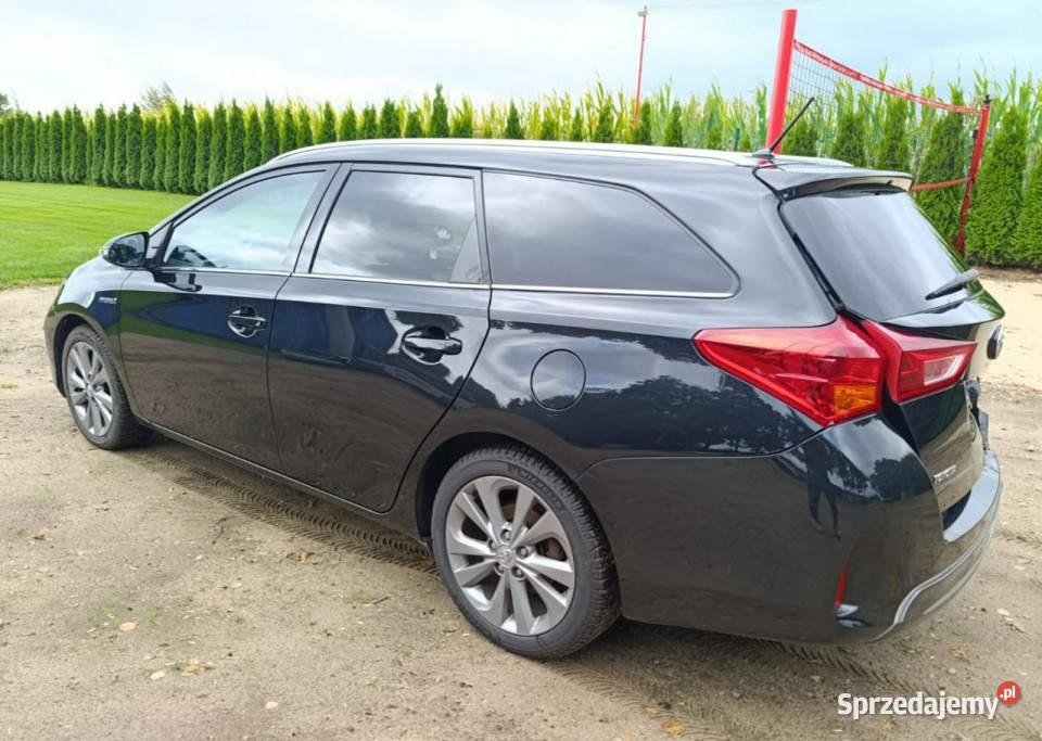 Toyota Auris 18 Hybrid II 2012 relingi dachowe Pleszew