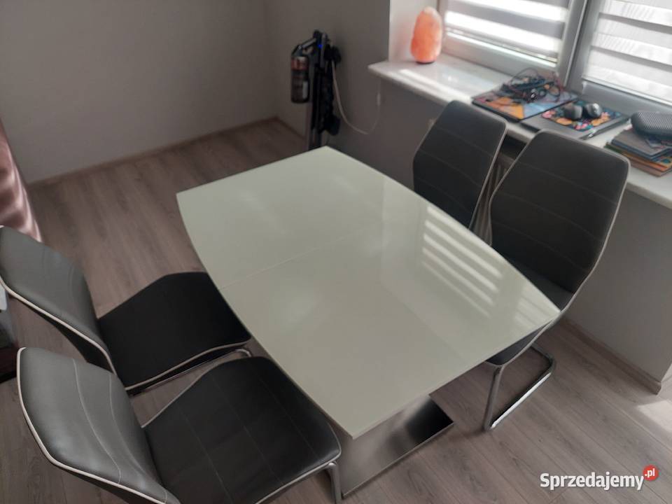 Stół rozkładany Agata meble 120x80 i 4 krzesła podlaskie Białystok sprzedam