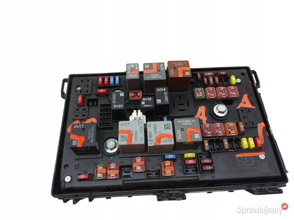 SKRZYNKA BSI 13343982 16 B 115 Opel Astra IV osobowe