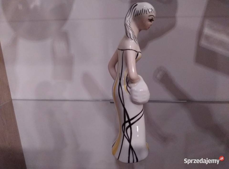 Figurka Porcelanowa Ćmielów Grzybiarka Dama Z Radom