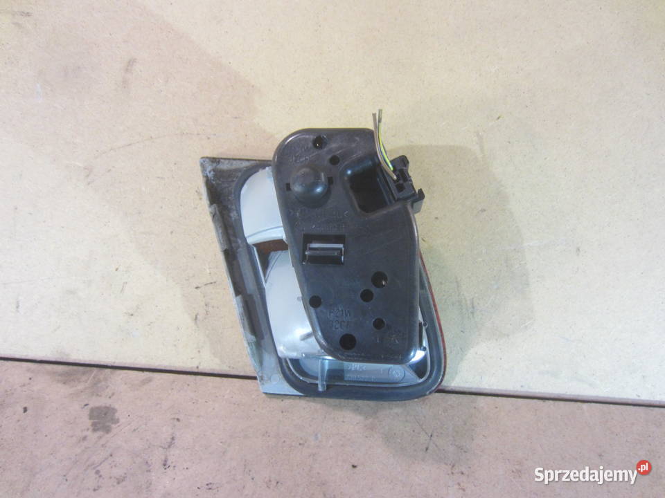 lampa klapy prawy tył bmw e46 8364924 Szczecin