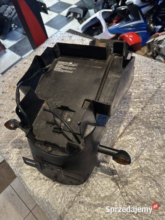 Suzuki GSXR 750 Błotnik Mocowanie Tablicy Poznań