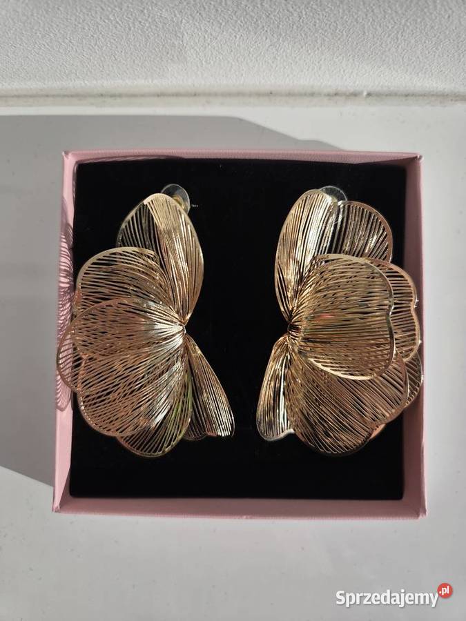 Kolczyki wiszące kwiaty w kolorze złotym Liszki