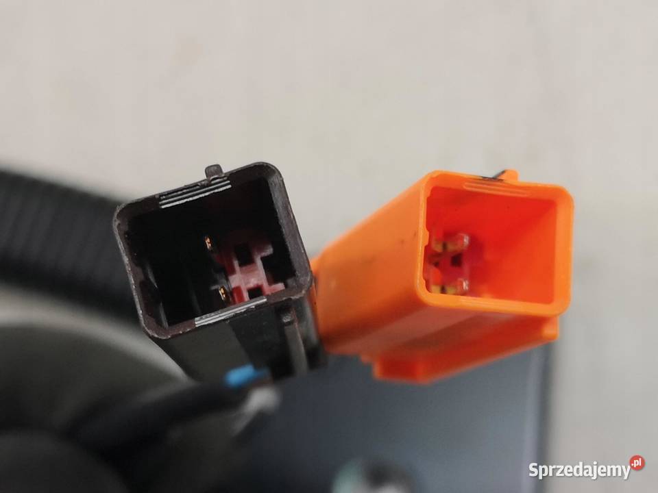 NAPINACZ PASA BEZP LEWY PRZÓD FORD FOCUS I Pasy bezpieczeństwa