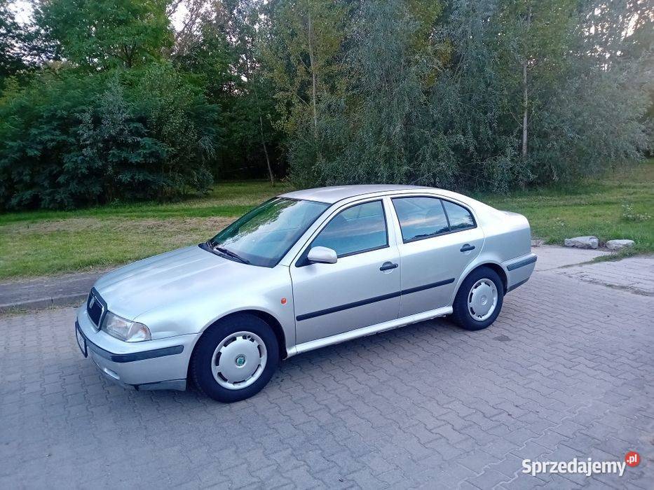 Skoda Octavia 16 z gazem nieuszkodzony łódzkie Zgierz