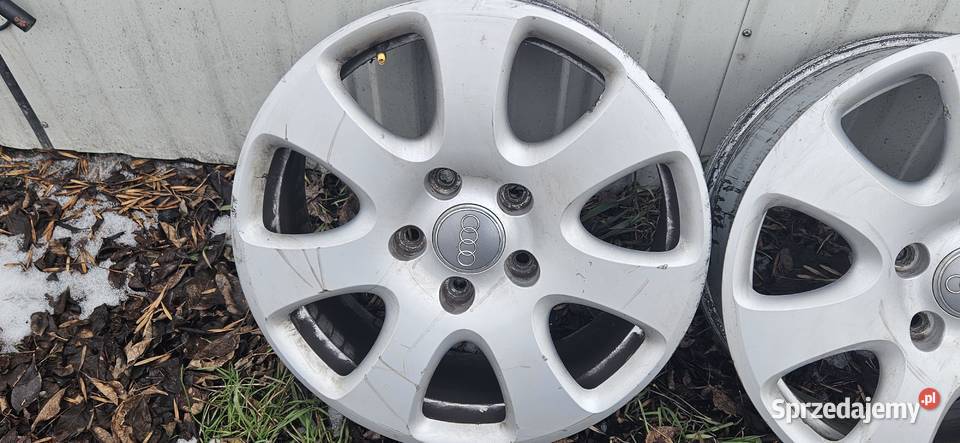 Sprzedam felgi Audi Q7 Rozmiar R18 4 sztuki Samochodowe łódzkie Łódź