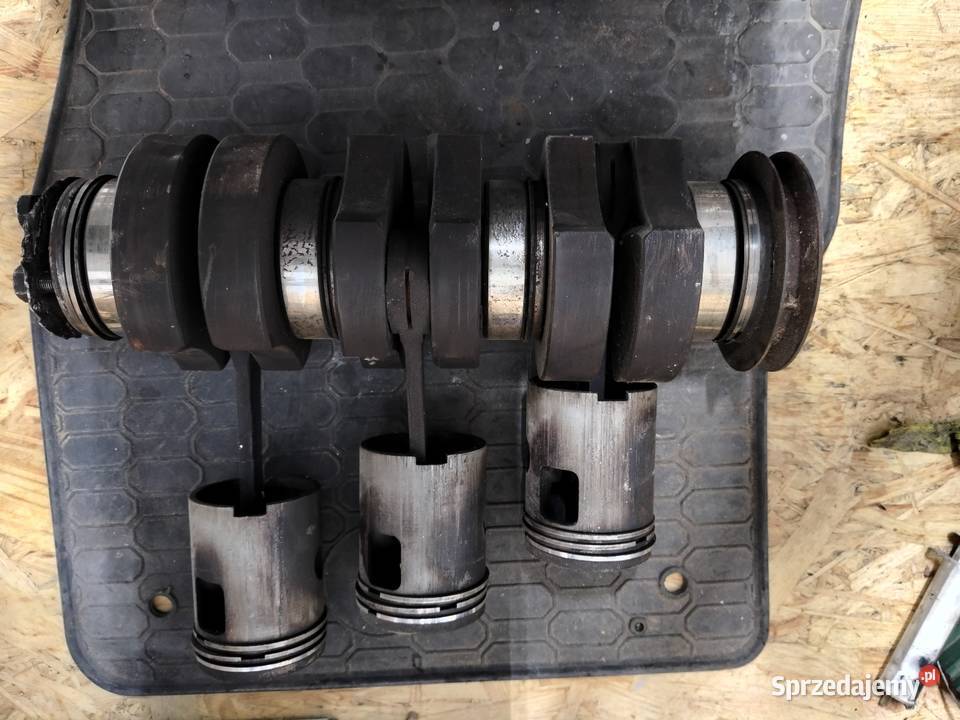 Wal tłoki syrena 105 Staszów