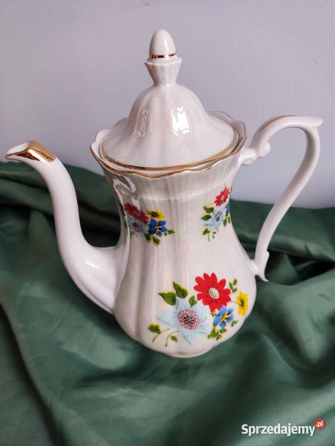 Dzbanek porcelanowy w kwiaty Wałbrzych Głuchołazy
