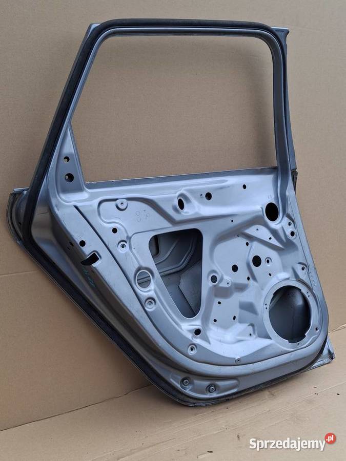 AUDI A4 B8 KOMBI DRZWI LEWY TYŁ LEWE TYLNE osobowe Bieleń