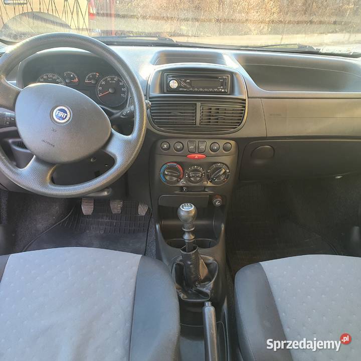 FIAT PUNTO 12 BENZYNA 2006 Łęg Tarnowski