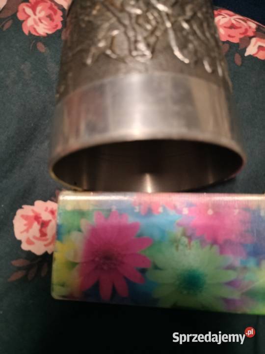 Metalowy kubek cynowy kielich sygnowany