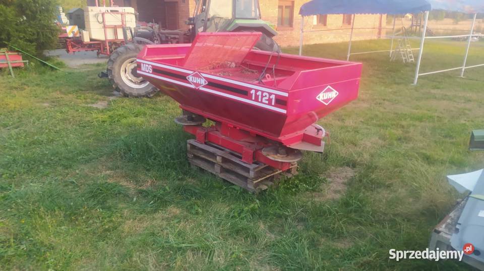 Rozsiewacz nawozu Kuhn 1121 Siewniki i sadzarki Zelów