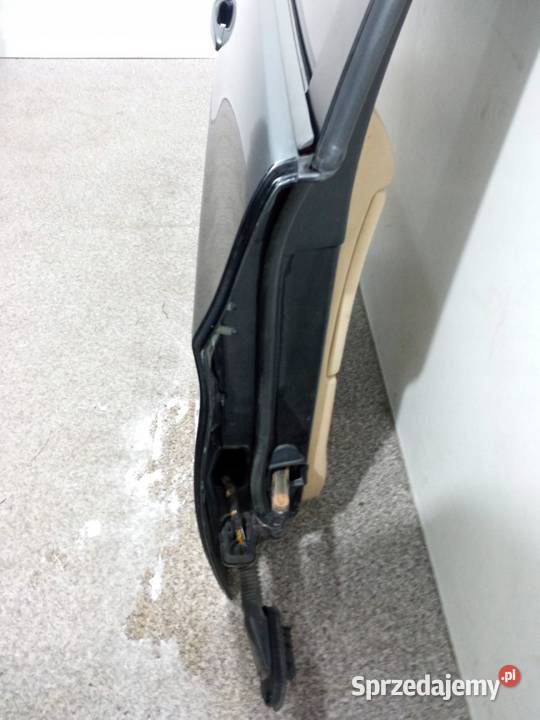 DRZWI PRAWE TYŁ TOURING 475 Bmw Seria 3 V