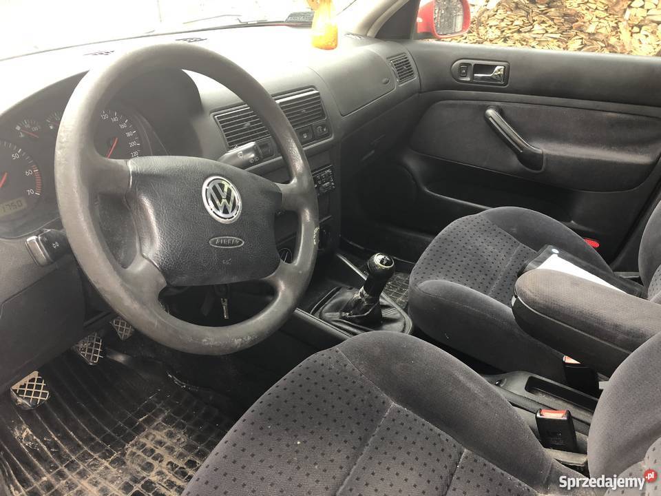 VW Golf IV 4 czerwony 5 drzwi szyberdach świętokrzyskie Suchedniów