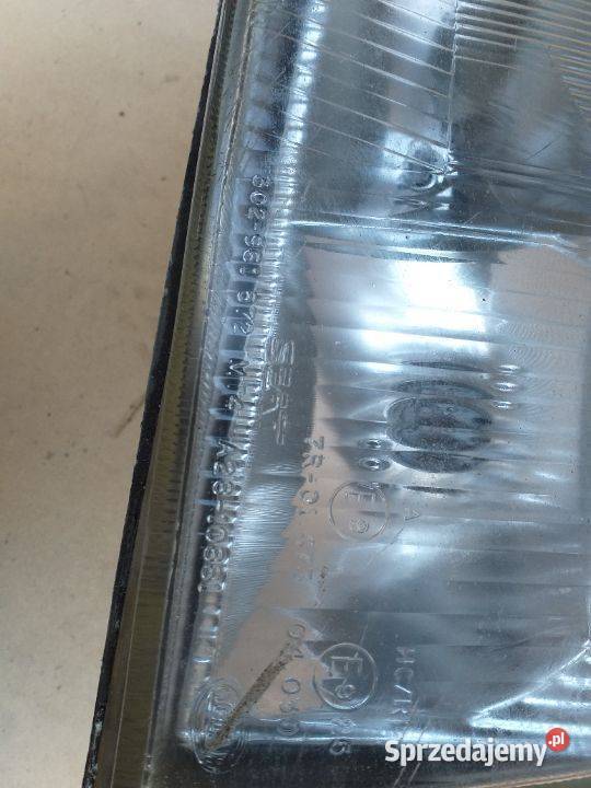 13G Lampa Przod Seat Toledo 90 98 1xprawa świętokrzyskie Włoszczowa
