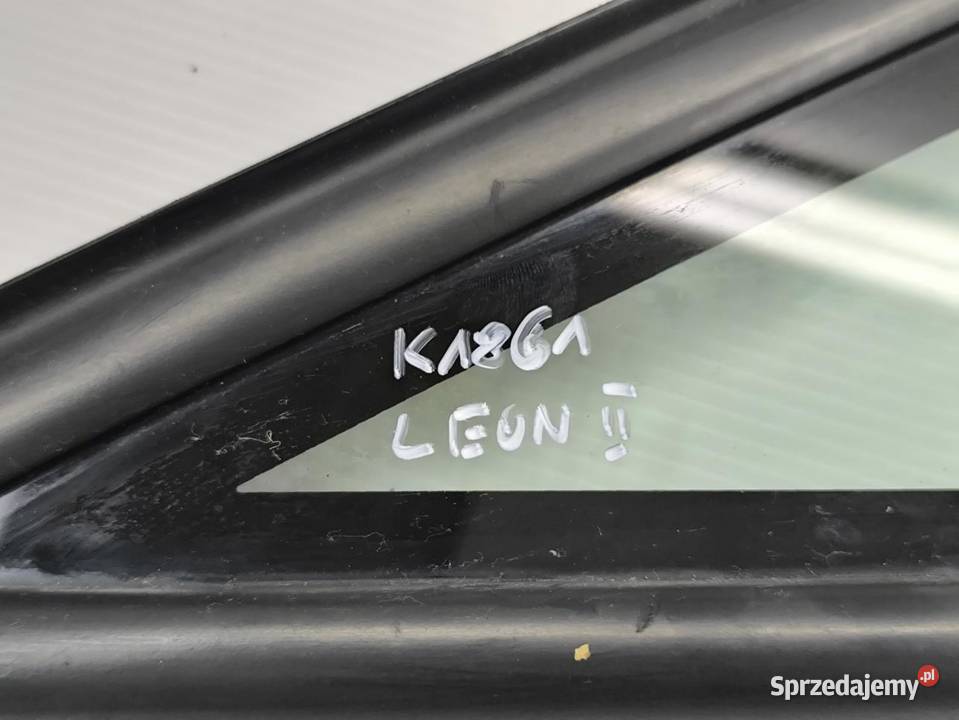 SZYBA KAROSERYJNA LEWA SEAT LEON II 18 TSI