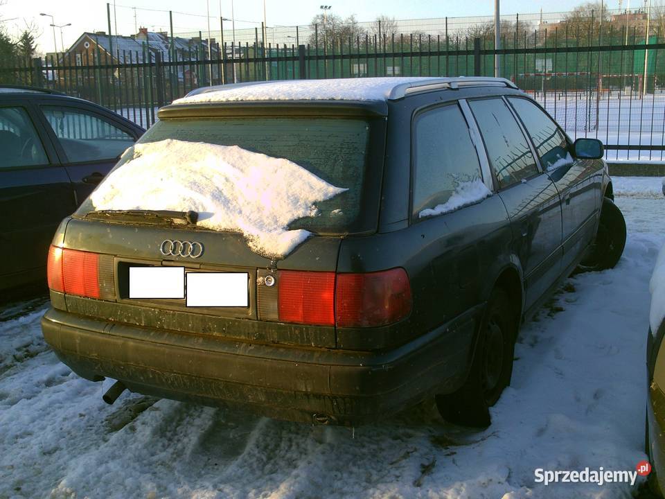 Audi 100 c4 kombi zderzak tylny zielony kolor osobowe pomorskie