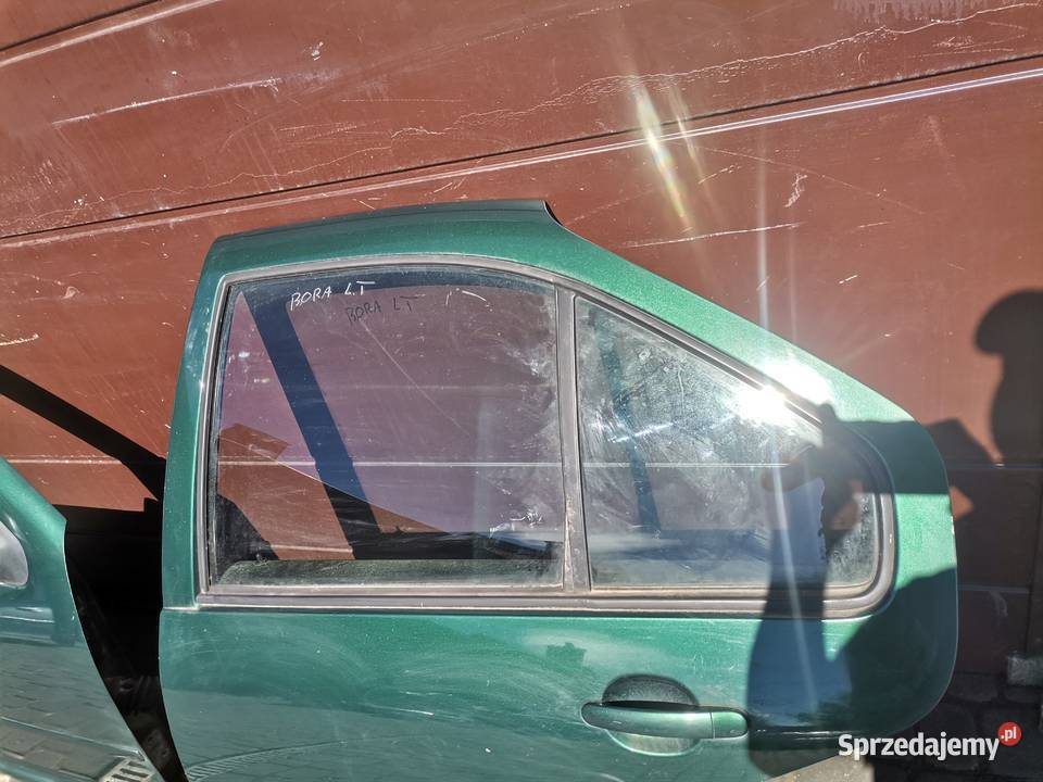 VW BORA DRZWI LEWY TYŁ