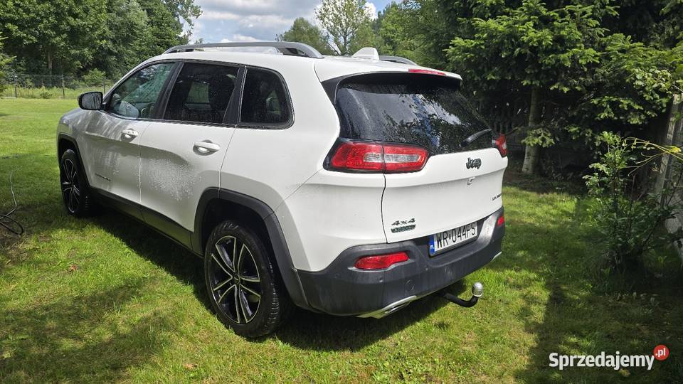 Bezwypadkowy Jeep Cherokee salon niski przebieg Radom sprzedam