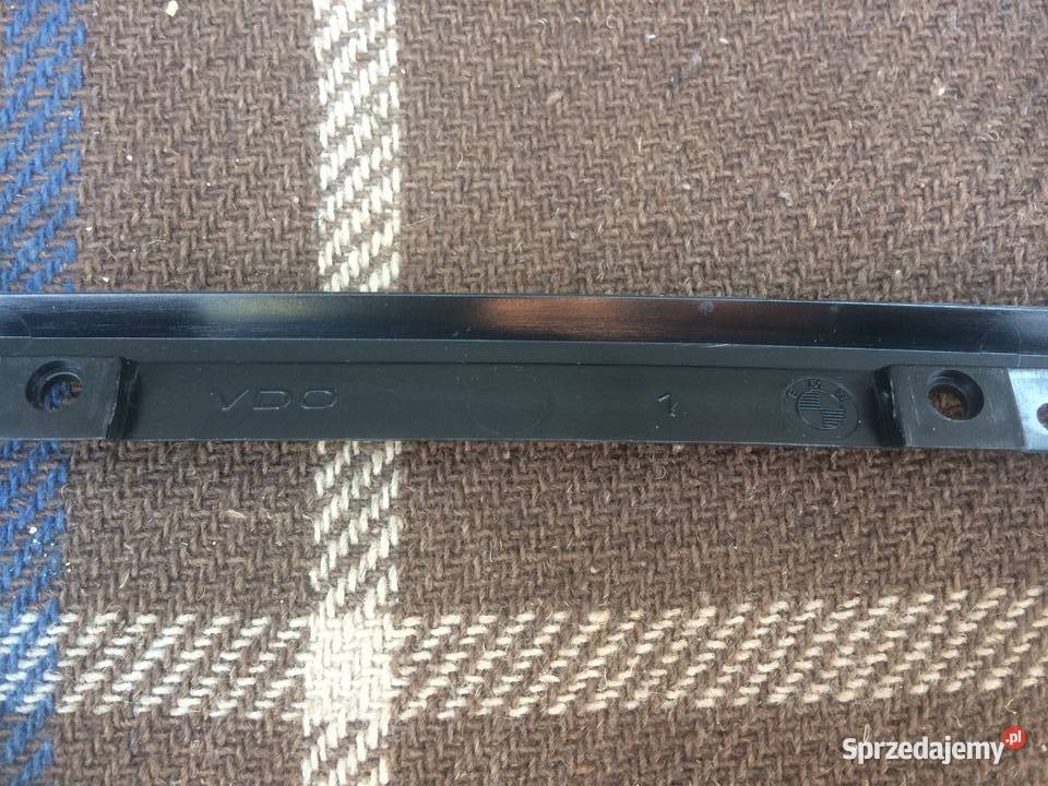 Ramka licznika BMW 3 E30 VDO wąska lampa ramka Wyposażenie wnętrza łódzkie