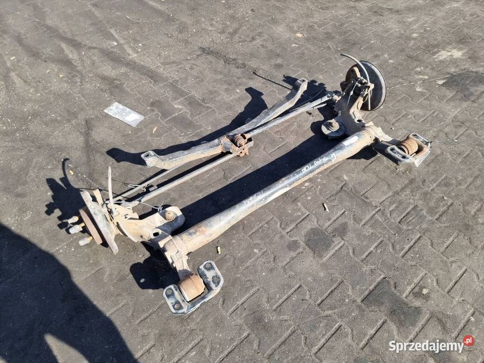 BELKA SANKI TYŁ OPEL ASTRA J